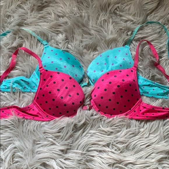 Victoria's Secret Other - Bundle of Victoria secret bras